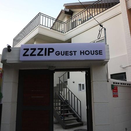 Zzzip Guesthouse In Hongdae Сеул Екстер'єр фото